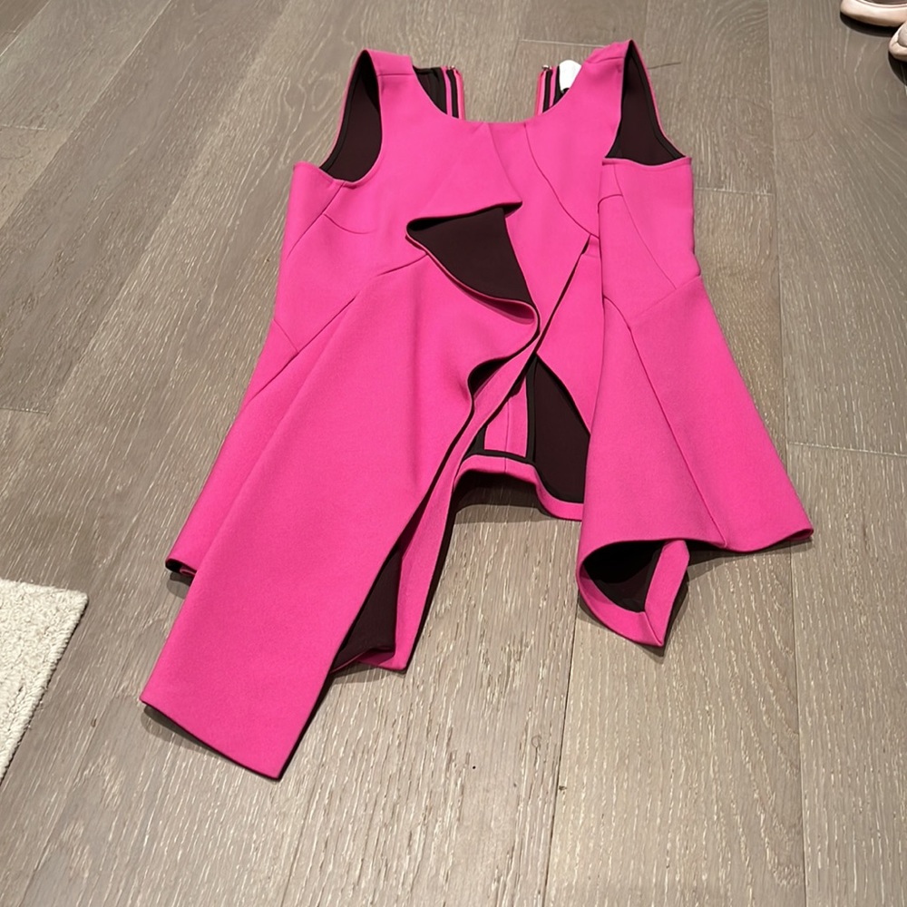 Pink top - Picture 2 of 6